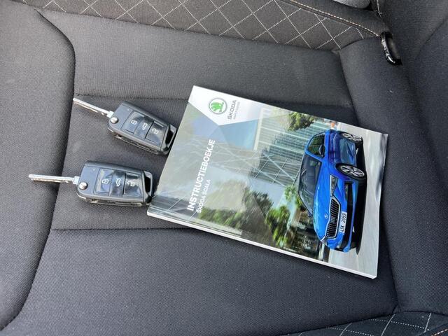 Skoda SCALA 1.0 TSI Online Edition / CRUISE/ AIRCO/ PARK. SENSOREN/ MULTIMEDIA/ PRIVACY GLASS/ 16" LMV