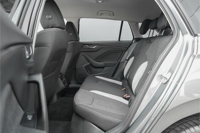 Skoda SCALA 1.0 TSI Business Edition Facelift Navi ACC Stoelverw 1e Eig Ori NL
