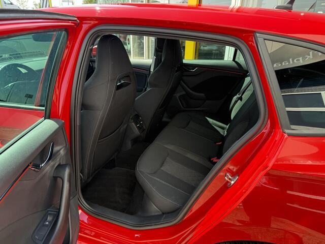 Skoda SCALA 1.0 TSI Sport Business | NAP | Trekhaak | Climate Control | Cruise Control | Lichtmetalen velgen 17'' | Parkeersensoren | Apple Carplay & Android Auto |