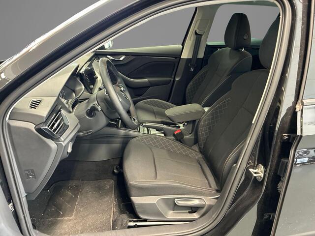 Skoda SCALA 1.0 TSI 110pk DSG Ambition · Apple/Android Car Play · P-Sensoren · Cruise Control · Getint Glas · 17'' Inch ·