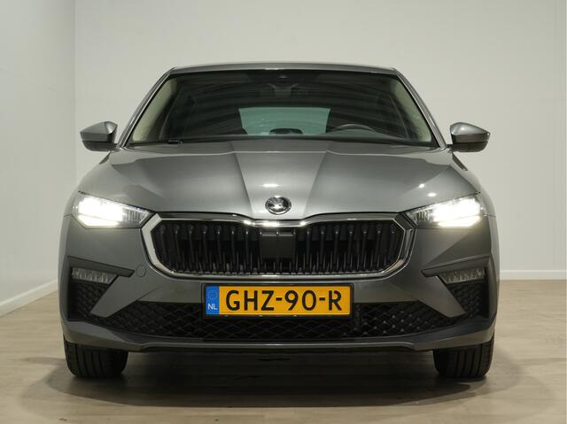 Skoda SCALA 1.0 TSI Selection Apple CarPlay PDC Climate 16" 21
