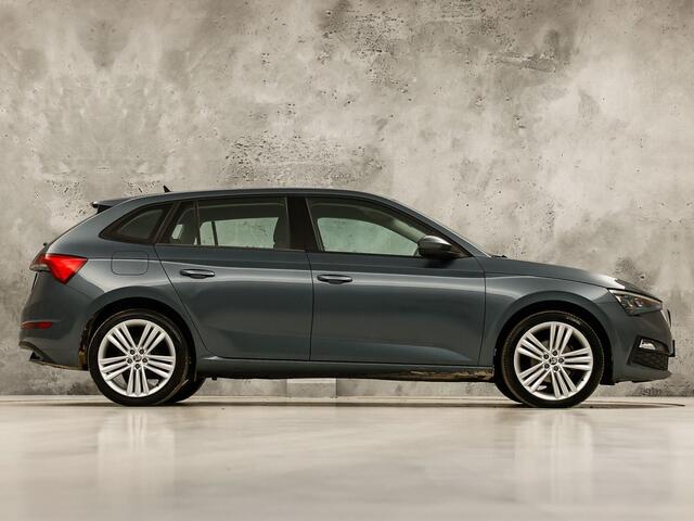 Skoda SCALA 1.0 TSI Sport Automaat (VIRTUAL COCKPIT, APPLE CARPLAY, GROOT NAVI, CLIMATE, STOELVERWARMING, SPORTSTOELEN, PARKEERSENSOREN, LED KOPLAMPEN, NIEUWSTAAT)