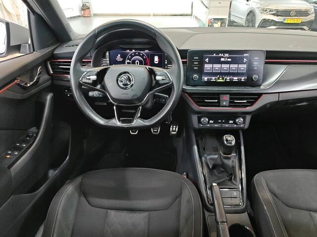 Skoda SCALA 1.0 TSI Sport Business / PANORAMADAK/ CRUISE/ DIGITAL DASH/ CLIMATE/ PARK. SENSOREN/ MULTIMEDIA