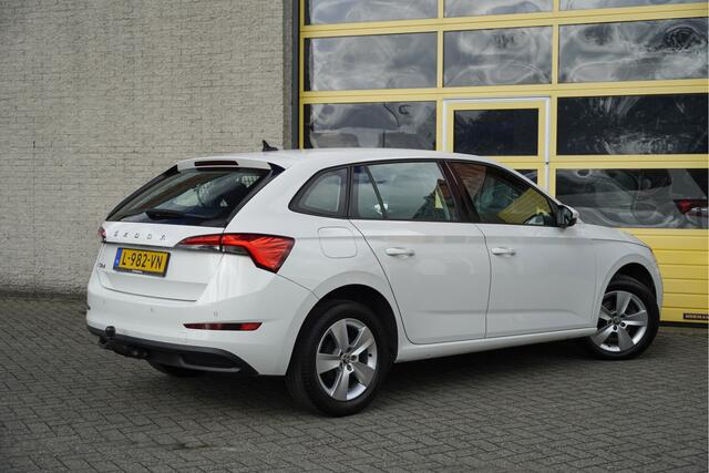 Skoda SCALA 1.0 TSI 5drs Ambition BJ2021 Lmv 16" | Led | Pdc | Trekhaak | App-Connect | Airco | Cruise control | Getint glas