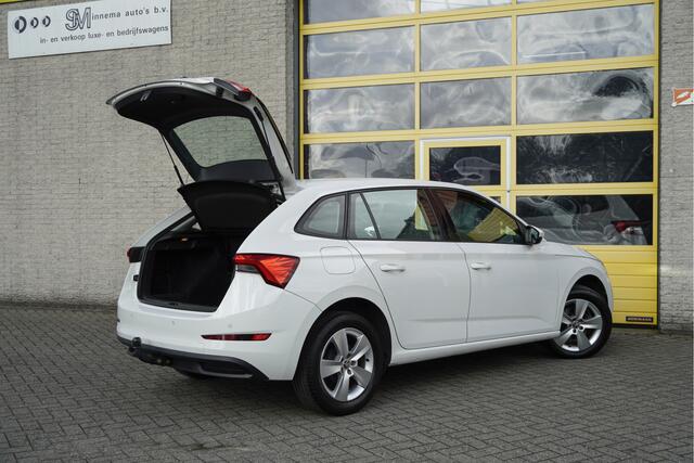 Skoda SCALA 1.0 TSI 5drs Ambition BJ2021 Lmv 16" | Led | Pdc | Trekhaak | App-Connect | Airco | Cruise control | Getint glas