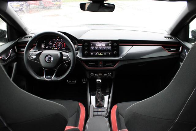 Skoda SCALA 1.0 TSI Monte Carlo Pano | LED | Nardo | Virtual | Clima | Navi | Camera | Stoelverwarming