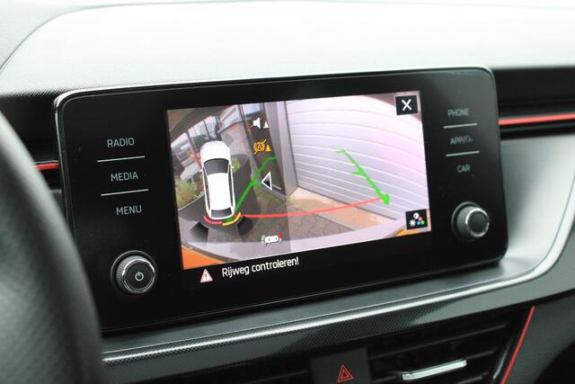 Skoda SCALA 1.0 TSI Monte Carlo Pano | LED | Nardo | Virtual | Clima | Navi | Camera | Stoelverwarming