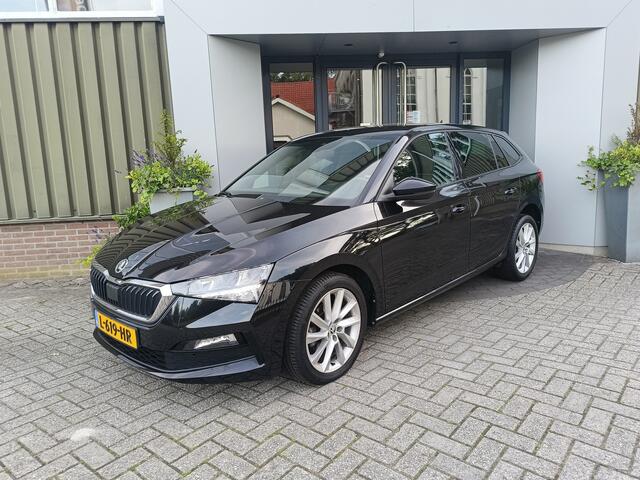 Skoda SCALA 1.0 TSI Sport Business | Trekhaak | Carplay| Virtual cockpit | Zwart hemel | 110 pk | NAP |