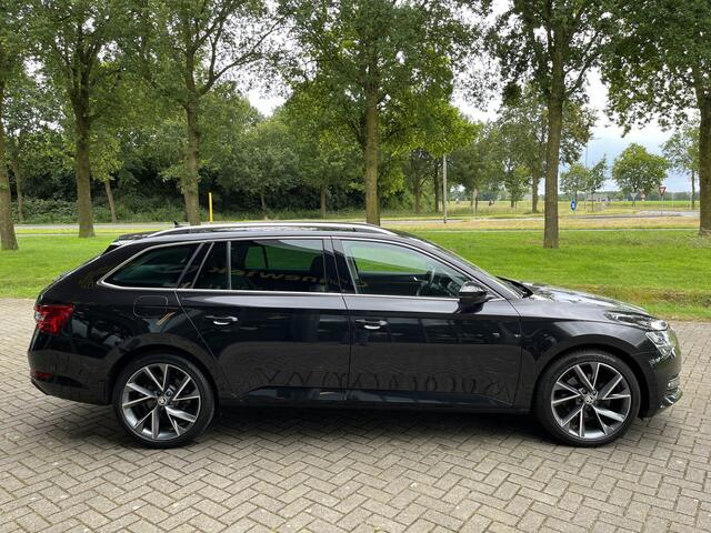 Skoda SUPERB Combi 1.5 TSI ACT Sportline Business | NAVIGATIE | STOELVERW. | LEDER | CARPLAY