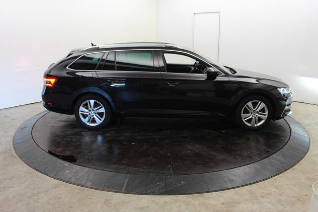 Skoda SUPERB 1.4 TSI iV Style Leder Camera elTrekh+aKlep Virtual Discpro Navi
