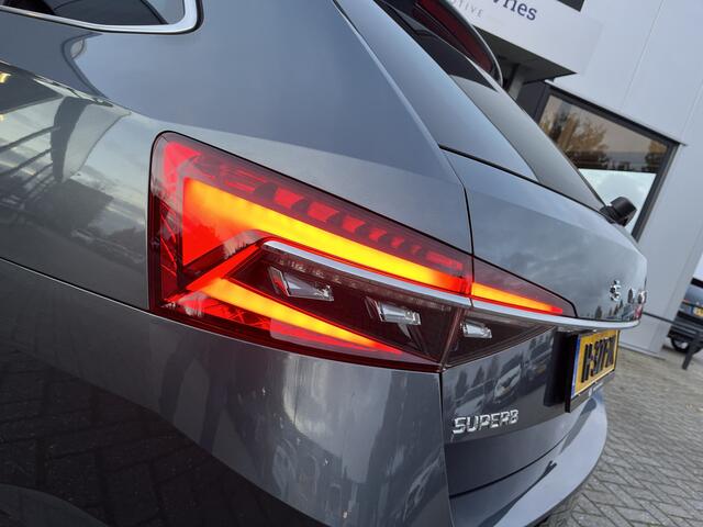 Skoda SUPERB Combi 1.5 TSI ACT L&K Executive Virtual Cockpit | Camera | Canton | Panorama | Apple Carplay Android Auto | NAP | Isofix | Trekhaak | Laurin Klement |