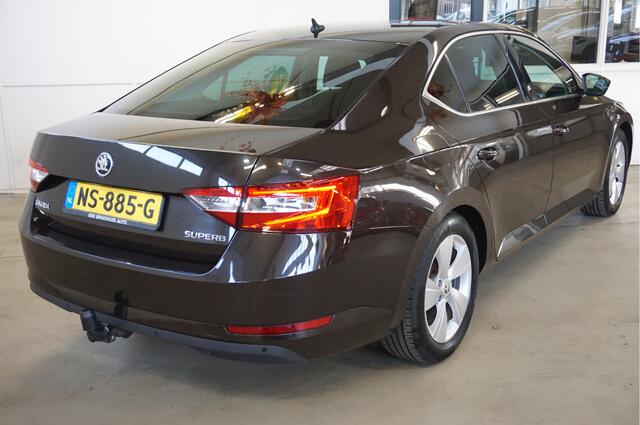 Skoda SUPERB 1.6 TDI Ambition Business Trekhaak