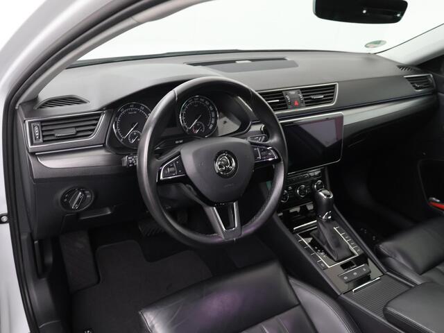 Skoda SUPERB Combi 1.5 TSI ACT Style Business | Automaat | Panorama dak | Dodehoek detectie | Lerenbekleding | Sfeerverlichting | Kinderslot | Inklapbare spiegels | Multifunctioneel stuurwiel | Flippers | Cruise control | automatische verlichting | Dab+ | Bluetooth | 
