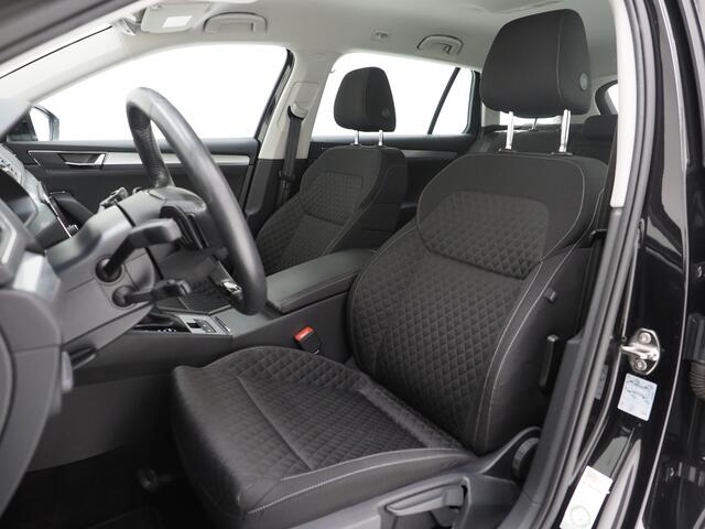 Skoda SUPERB Combi 1.4 TSI iV 218PK | Adaptive Cruise | Camera | Stoel/Stuur verwarming | Carplay