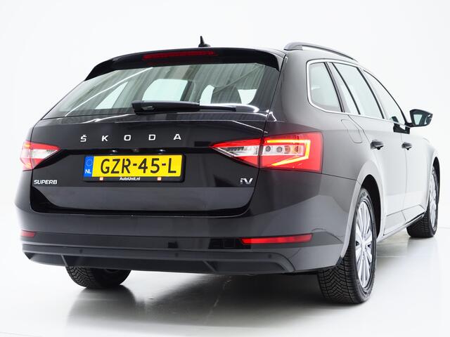 Skoda SUPERB Combi 1.4 TSI iV 218PK | Adaptive Cruise | Camera | Stoel/Stuur verwarming | Carplay