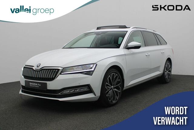 Skoda SUPERB Combi 1.4 TSI 218PK DSG iV Laurin & Klement | Pano | Leder | Geheugenstoelen | Matrix LED | CANTON Soundsystem | Adaptief onderstel | Stoel-/achterbankverwarming