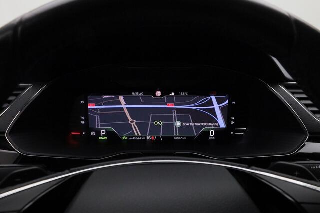 Skoda SUPERB Combi 1.4 TSI 218PK DSG iV Laurin & Klement | Pano | Leder | Geheugenstoelen | Matrix LED | CANTON Soundsystem | Adaptief onderstel | Stoel-/achterbankverwarming