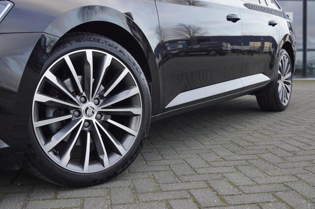 Skoda SUPERB 1.4 TSI DSG Style 150pk /Navi /Camera/Key-less /El. A-klep/Trekh