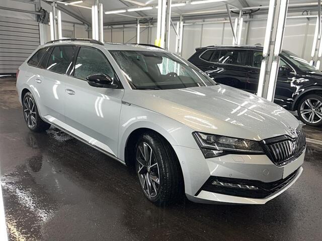 Skoda SUPERB Combi 1.4 TSI iV 160kW DSG6 Sportline | Trekhaak | ACC | 360 cam | Pano |