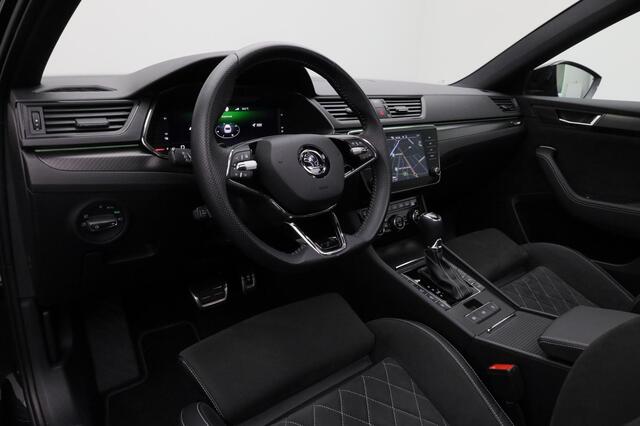 Skoda SUPERB Combi 1.4 TSI 218 pk DSG iV Sportline Business | Panoramadak | Matrix LED | Leder/alcantara | Geheugenstoel | Stuur-/stoelverwarming | Achteruitrijcamera