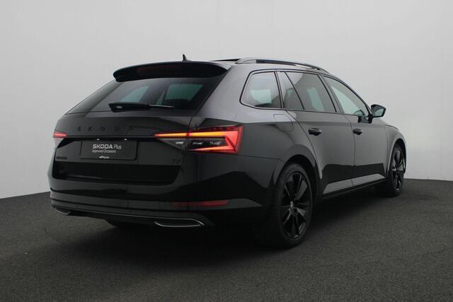 Skoda SUPERB Combi 1.4 TSI 218 pk DSG iV Sportline Business | Panoramadak | Matrix LED | Leder/alcantara | Geheugenstoel | Stuur-/stoelverwarming | Achteruitrijcamera