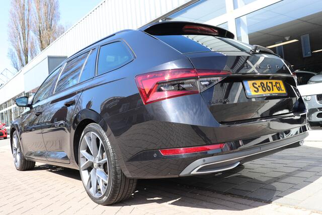 Skoda SUPERB Combi 1.4 TSI iV Sportline Business Automaat. Trekhaak afneembaar, set winterwielen.