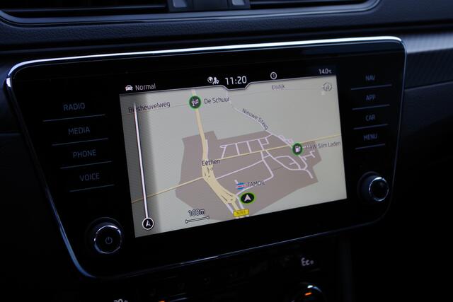 Skoda SUPERB Combi 1.4 TSI iV Sportline Business, Trekhaak, 19" LM, Adap. Cruise Control