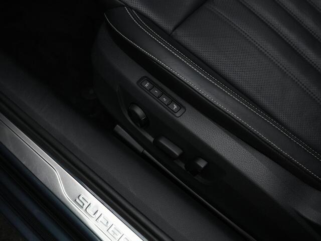 Skoda SUPERB 1.4 TSI 218 pk DSG iV Laurin & Klement | Panoramadak | Leder | Geheugen-/massagestoel | Navigatie Columbus | Matrix LED | Adaptief onderstel | Stoelventilatie | CANTON