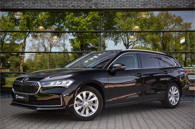 Skoda SUPERB Combi 1.5 TSI MHEV Business Edition Nieuw model! , Adap. cruise trekhaak, HUD, VOL!