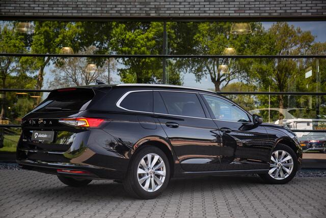 Skoda SUPERB Combi 1.5 TSI MHEV Business Edition Nieuw model! , Adap. cruise trekhaak, HUD, VOL!