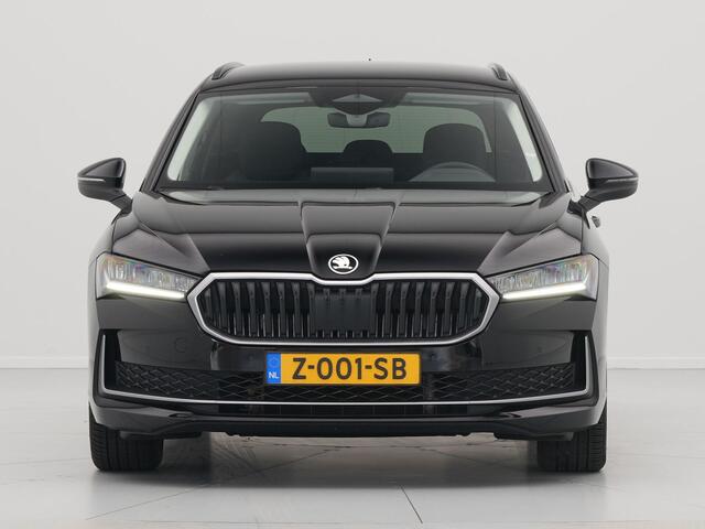 Skoda SUPERB Combi 1.5 TSI 150pk MHEV First Edition Trekhaak Navigatie Camera Stoelverwarming