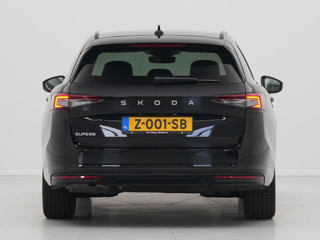 Skoda SUPERB Combi 1.5 TSI 150pk MHEV First Edition Trekhaak Navigatie Camera Stoelverwarming