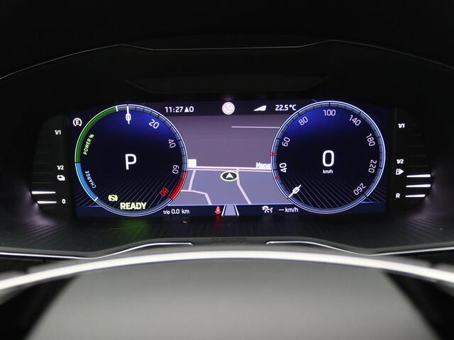 Skoda SUPERB Combi 1.4 TSI iV Sportline Business 218PK DSG Pano-Schuifdak, Keyless, Adaptieve Cruise Controle, 360gr. Camera, Stoel-Stuurverwarming, Side Assist, Virtual Cockpit, 19" LM Velgen