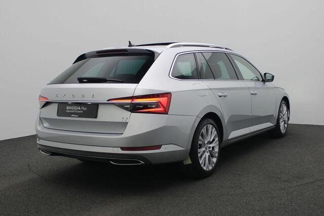 Skoda SUPERB Combi 1.4 TSI iV 218 pk DSG Laurin & Klement | Panoramadak | Leder | Geheugenstoelen | Navigatie Columbus | Adaptief onderstel | Stoel-/achterbankverwarming