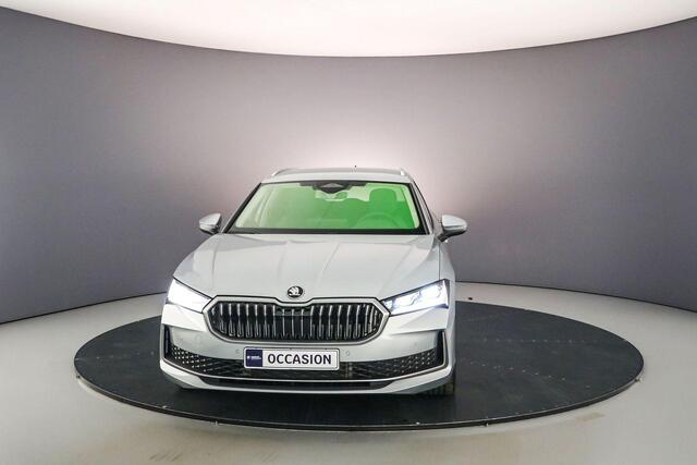 Skoda SUPERB Business Edition 1.5 TSI PHEV 204pk DSG Automaat Trekhaak, Adaptive cruise control, Verwarmde voorruit, Achteruitrijcamera, Elektrische achterklep, Navigatie