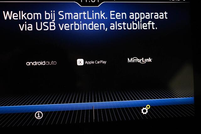 Skoda SUPERB Combi 1.5 TSI ACT Business Edition | SFEERVERLICHTING | SMARTLINK | CAMERA