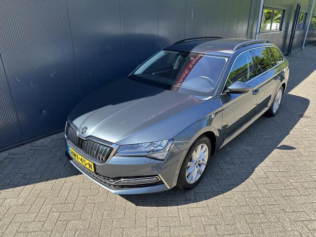 Skoda SUPERB Combi 1.4 TSI iV Sportline Business 156 / 218PK | Trekhaak | Leder | Clima