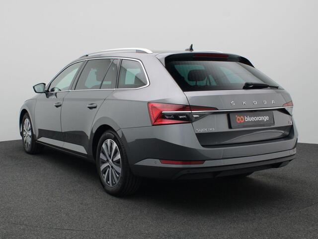 Skoda SUPERB Combi 1.4 TSI iV Business Edition 218PK DSG Matrix led, adaptive cruise, standkachel, Stoelverwarming voor & achter, keyless, navigatie, 17" lichtmetaal