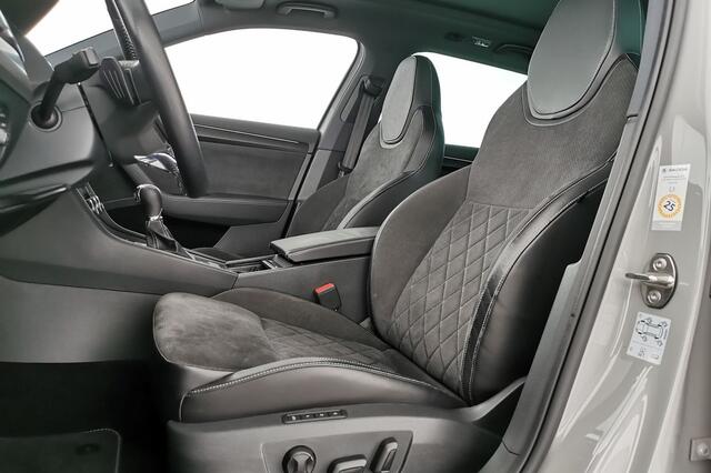 Skoda SUPERB Combi 1.4 TSI iV 218pk PHEV Sportline / Panoramadak / Trekhaak 1600kg / Memory / Wordt Verwacht