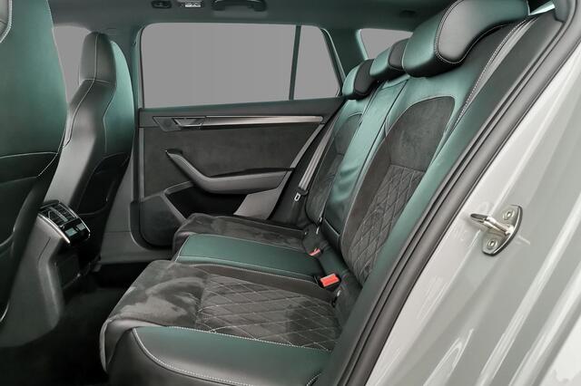 Skoda SUPERB Combi 1.4 TSI iV 218pk PHEV Sportline / Panoramadak / Trekhaak 1600kg / Memory / Wordt Verwacht