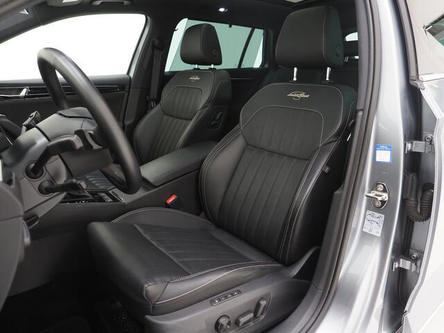Skoda SUPERB Combi 1.4 TSI iV Laurin & Klement | Panoramadak | 360 | Premium Audio | Adaptive Cruise | Keyless | Virtual