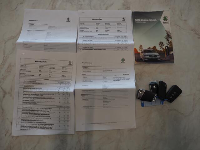 Skoda SUPERB Combi 1.4 TSI iV Laurin & Klement | Panoramadak | 360 | Premium Audio | Adaptive Cruise | Keyless | Virtual