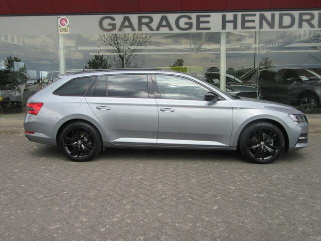 Skoda SUPERB Combi 1.4 TSI iV Sportline Business PHEV ,TREKHAAK,Sportpakket, Camera (occasion)