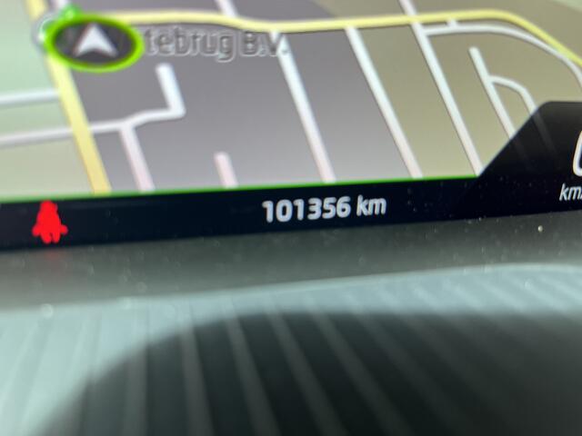 Skoda SUPERB 1.4 TSI iV Sportline Business / AUTOMAAT/ PANO/ GARANTIE TM 10-2026/ ELEKTR. STOELEN/ DIGITAL DASH/ PARK. SENSOREN + CAMERA/ RIJ-MODI/ SMARTLINK/ KEYLESS/ MATRIX/ CLIMA/ STOEL-STUUR VERWARM.