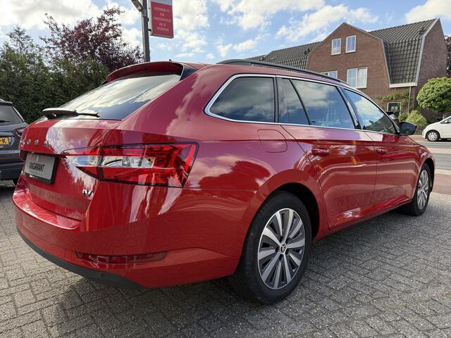 Skoda SUPERB Combi PHEV iV Aut. Pano | Trekhaak | Navi & CarPlay