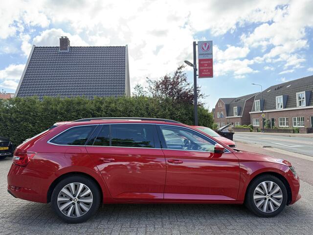 Skoda SUPERB Combi PHEV iV Aut. Pano | Trekhaak | Navi & CarPlay
