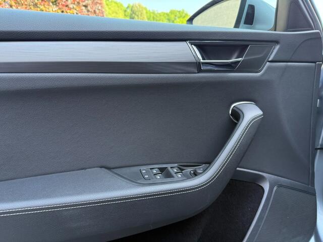 Skoda SUPERB 1.4 TSI IV Business+,LED,Digi Disp.,NaviPro,Comfort Pack,Trekhk,
