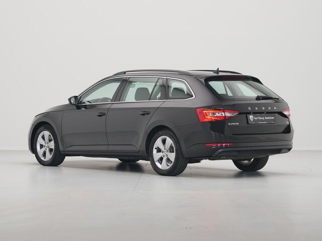 Skoda SUPERB Combi 1.4 TSI iV 218pk Ambition Trekhaak Navigatie Virtual Cockpit Stoelverwarming Carplay