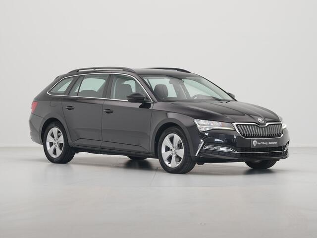 Skoda SUPERB Combi 1.4 TSI iV 218pk Ambition Trekhaak Navigatie Virtual Cockpit Stoelverwarming Carplay