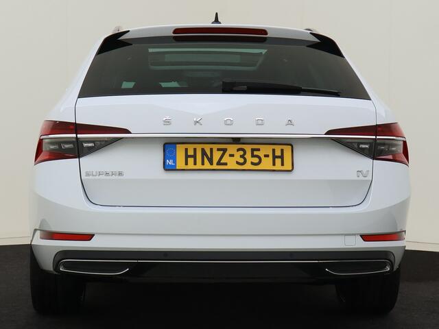 Skoda SUPERB Combi 1.4 TSI iV Sportline Laurin & Klement Edition!